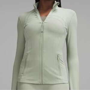 Both top and bottom size 6 selling both for $150 brand new never worn